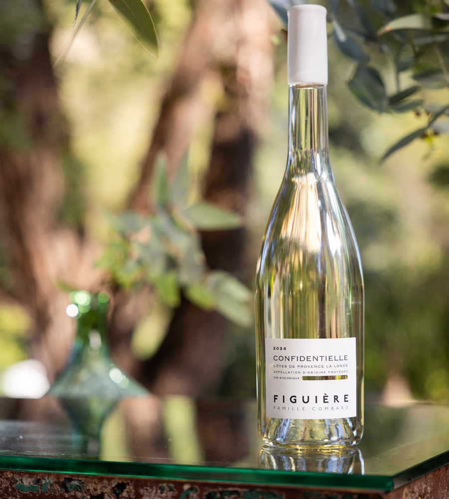 Confidentielle blanc